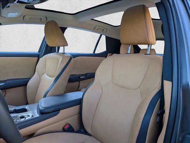 Used 2024 Lexus RZ 300e Premium image 14