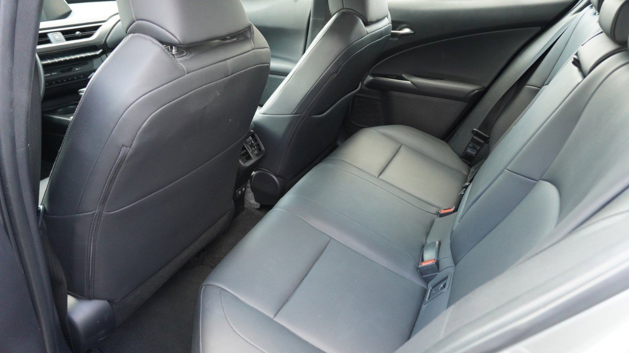 Certified 2020 Lexus UX 200 w/ Premium Package image 10