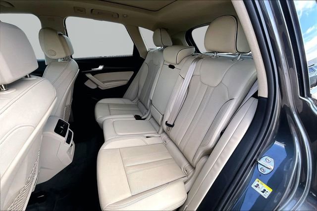 Used 2023 Audi Q5 e Premium Plus w/ Premium Plus Package AWD/4WD image 28