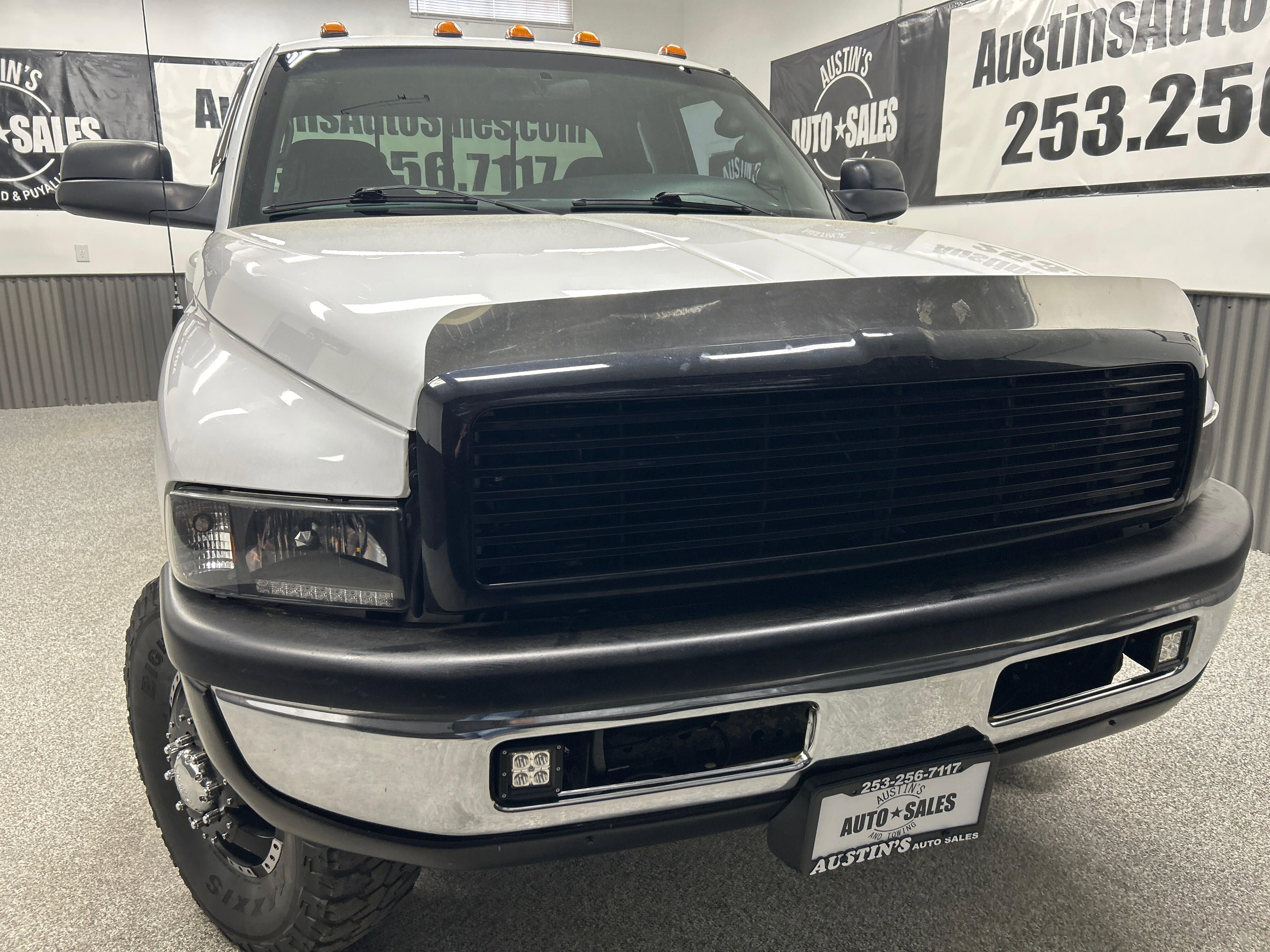 Used 2001 Dodge Ram 3500 Truck SLT AWD/4WD image 2