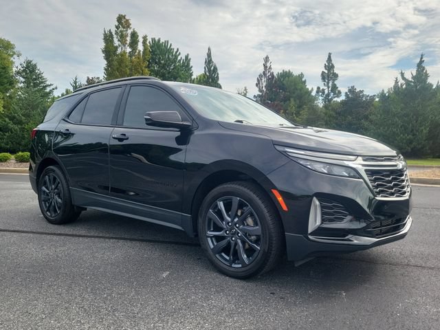 Used 2023 Chevrolet Equinox RS w/ RS Leather Package AWD/4WD image 3