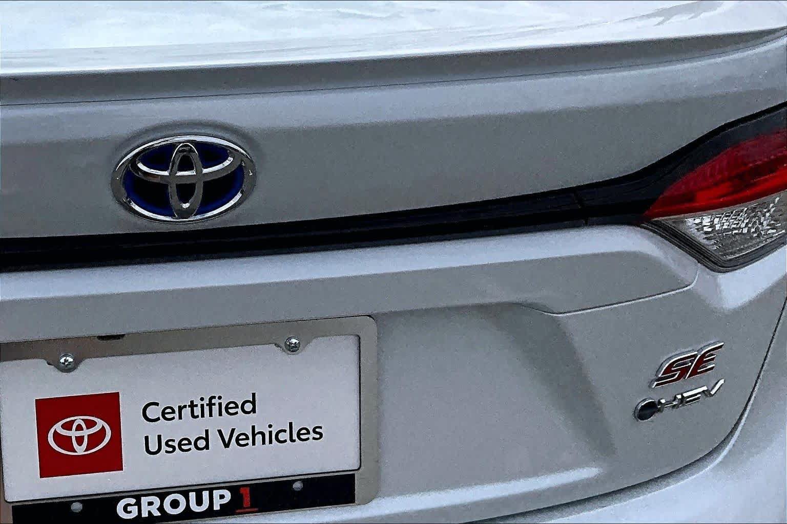 Certified 2025 Toyota Corolla SE FWD image 30