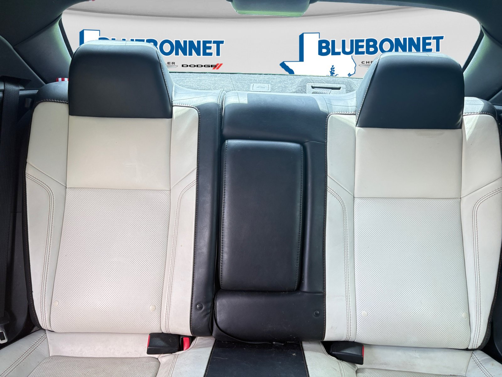 Used 2015 Dodge Challenger R/T Plus RWD image 31