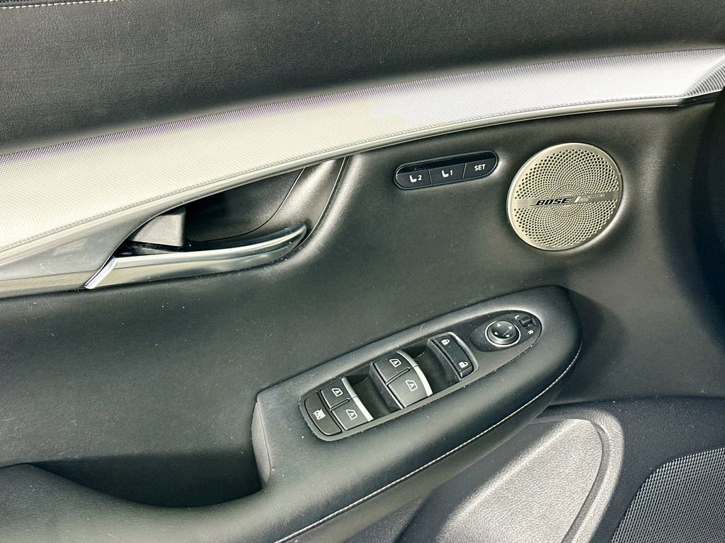 Used 2019 INFINITI QX50 Essential w/ Premium Heat Package AWD/4WD image 18