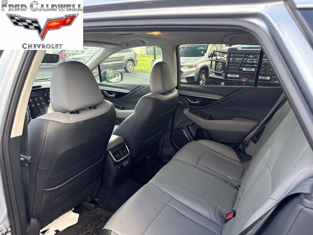 Used 2022 Subaru Outback Limited AWD/4WD image 7