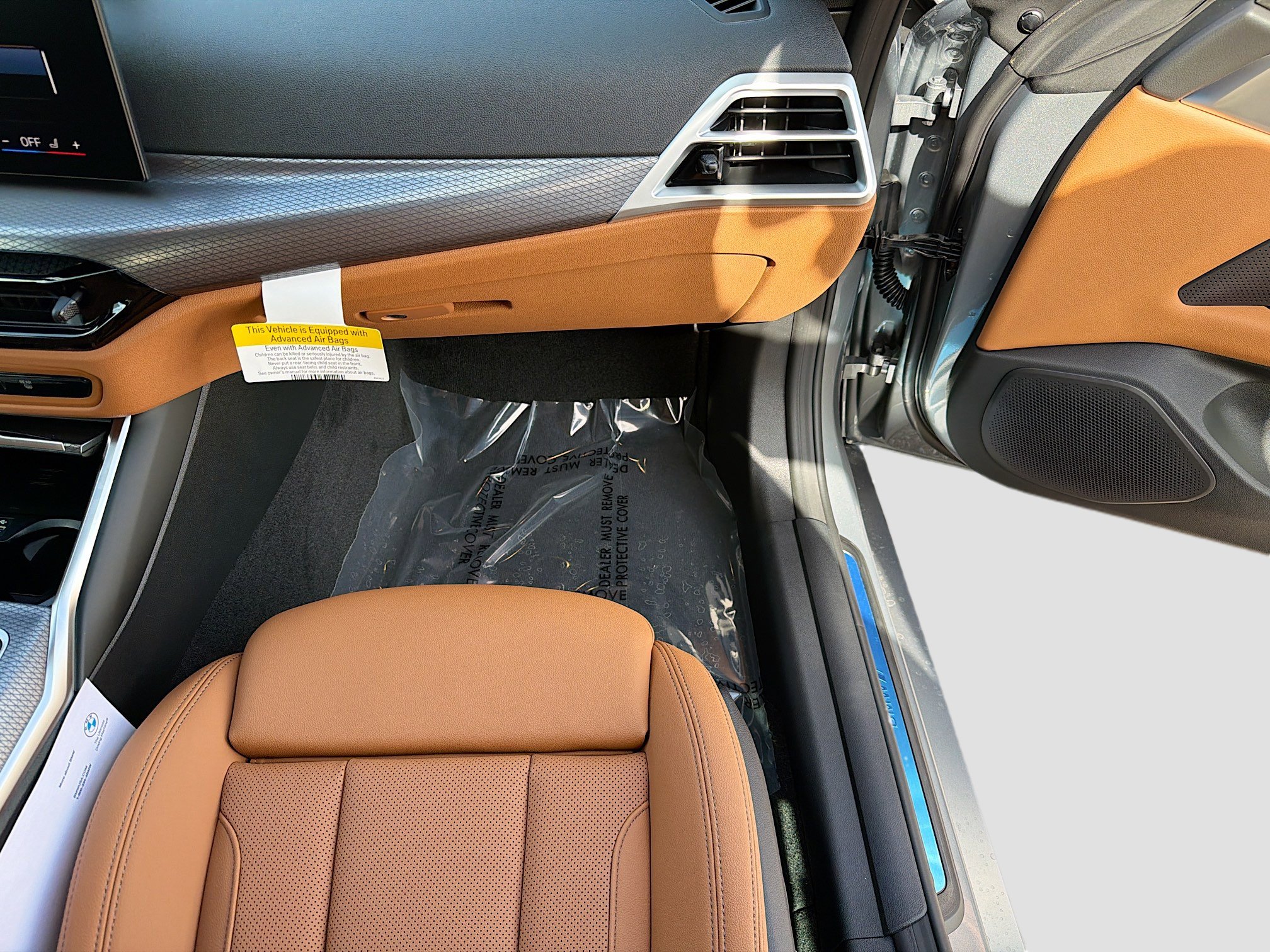 New 2026 BMW i4 eDrive40 w/ Parking Assistance Package image 17