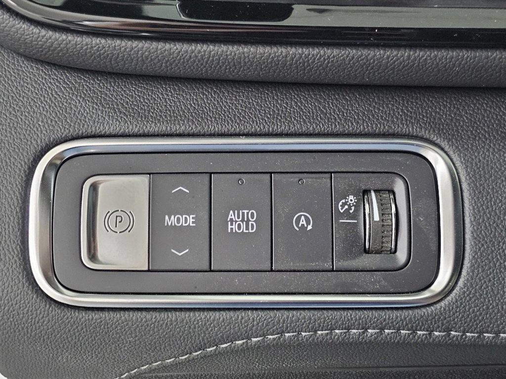 Used 2026 Buick Enclave Preferred FWD image 37