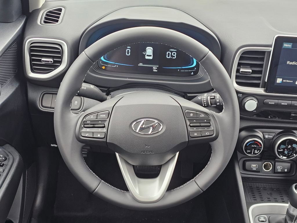 Used 2026 Hyundai Venue SEL FWD image 14