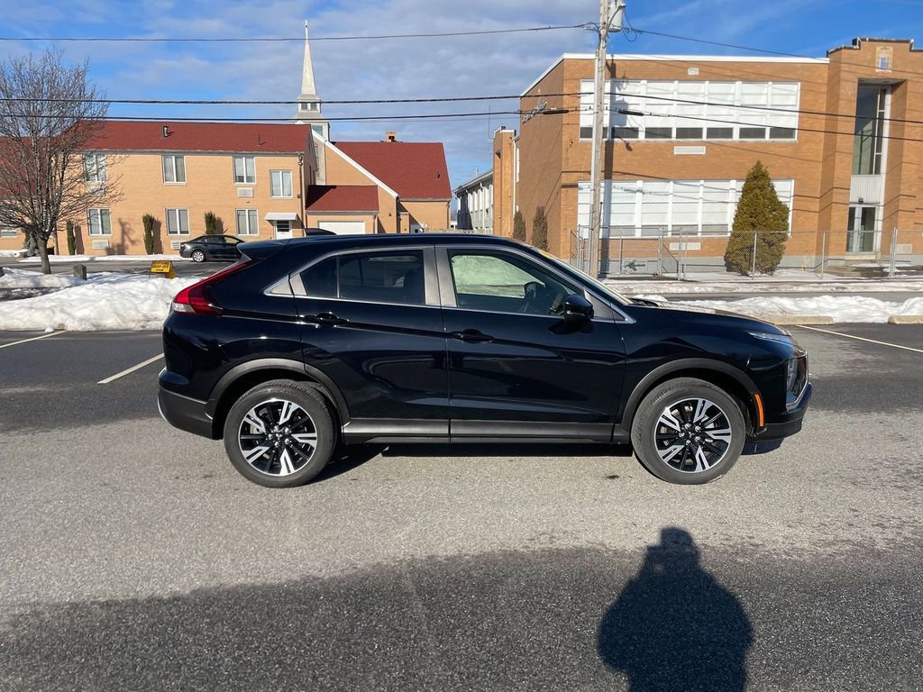 Used 2023 Mitsubishi Eclipse Cross SE image 4