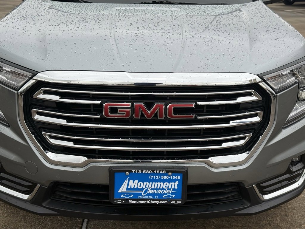 Used 2024 GMC Terrain SLT image 4