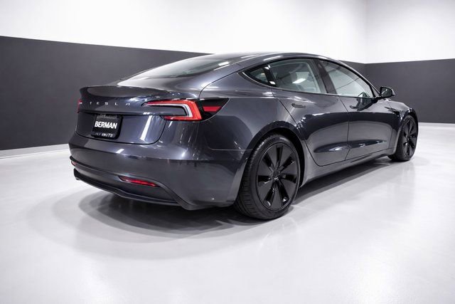 Used 2025 Tesla Model 3 Long Range image 8