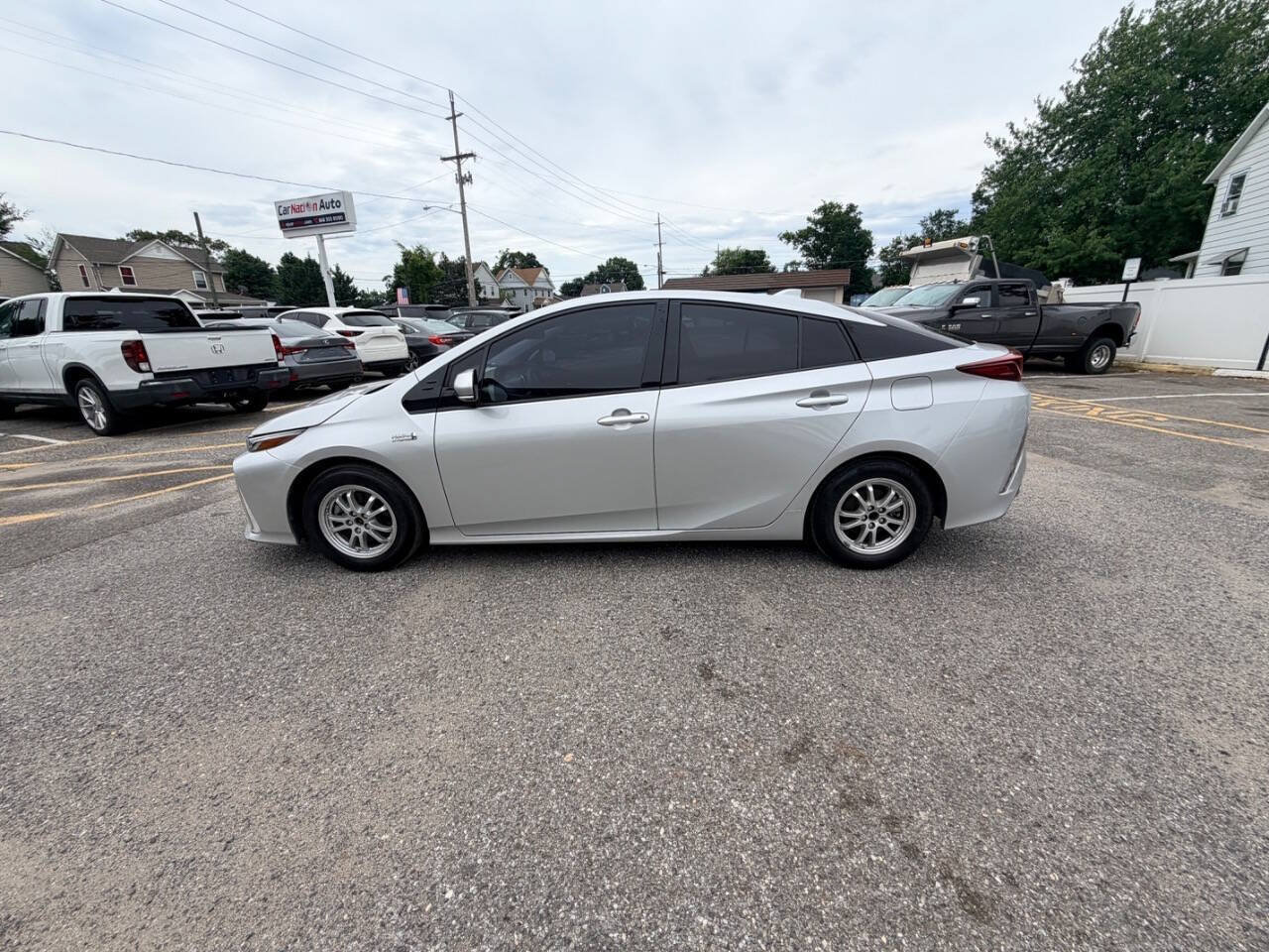Used 2020 Toyota Prius Prime XLE FWD image 35