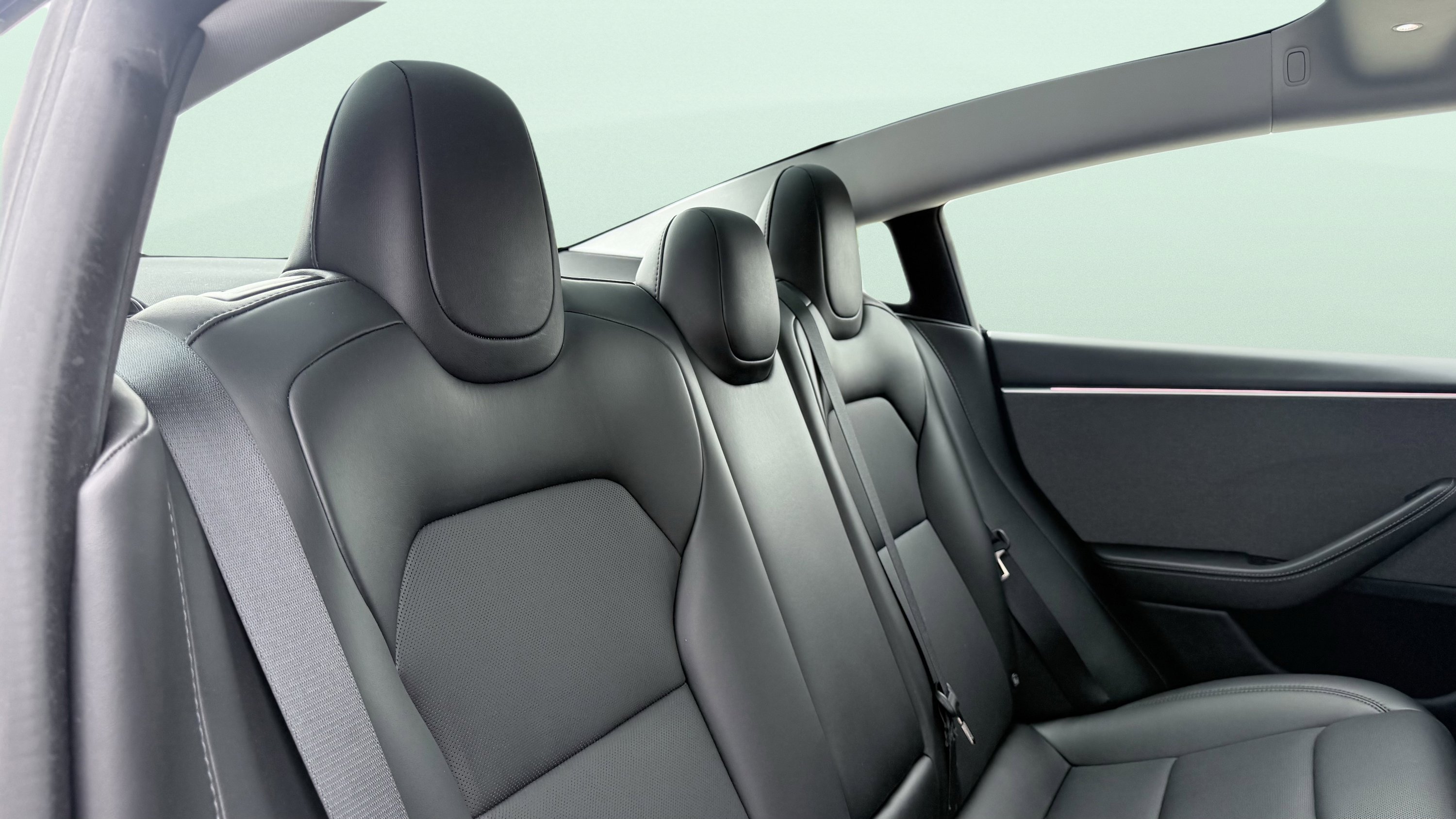 Used 2024 Tesla Model 3 Standard Range RWD image 39