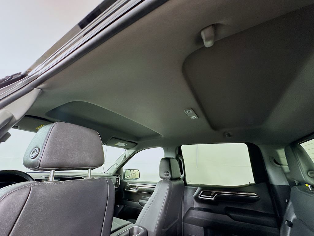 Used 2024 Chevrolet Silverado 1500 LTZ AWD/4WD image 13