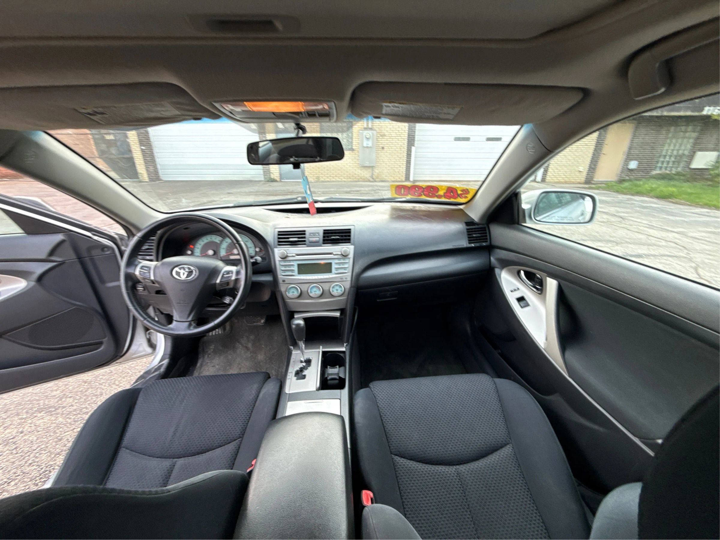 Used 2009 Toyota Camry SE FWD image 25