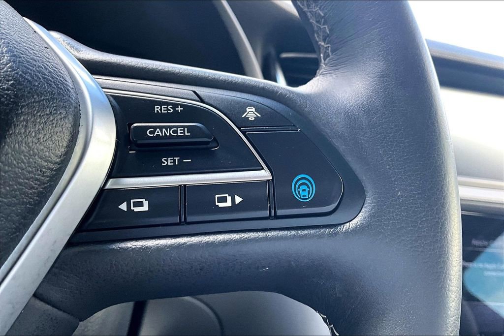 Used 2023 INFINITI QX50 Luxe image 12