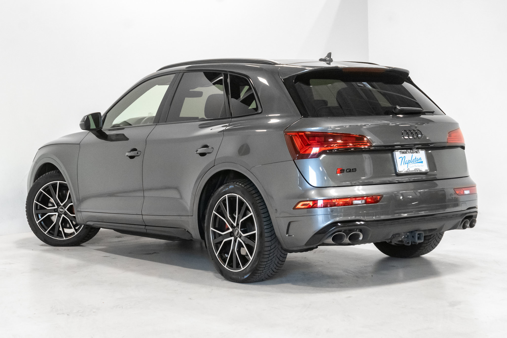 Used 2023 Audi SQ5 Prestige w/ Prestige Package AWD/4WD image 29