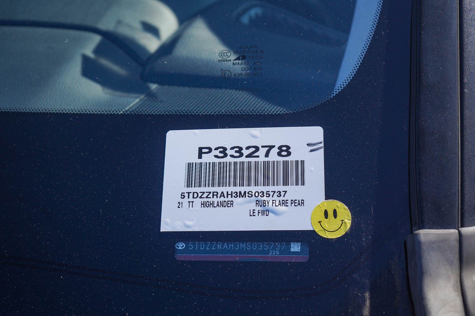 Used 2021 Toyota Highlander LE image 30