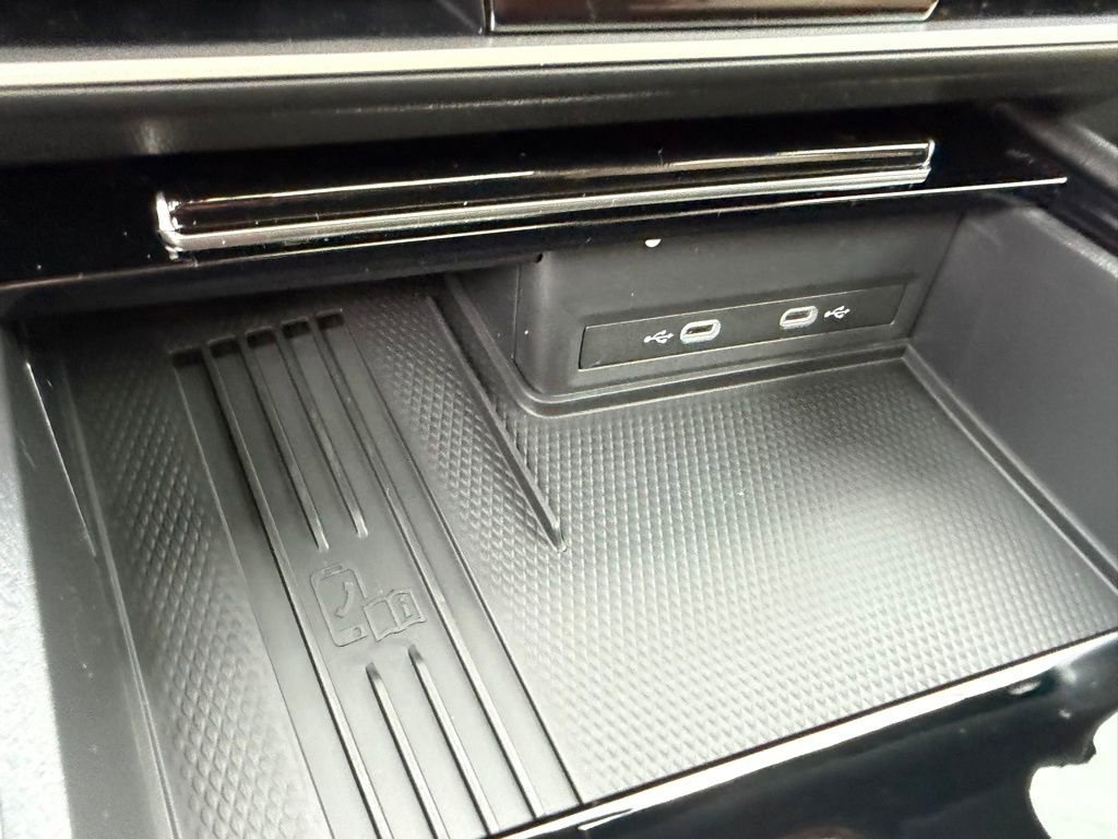 New 2026 Volkswagen Atlas Cross Sport SE image 27