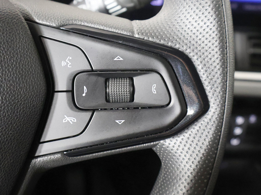Used 2026 Chevrolet Trax LT FWD image 32