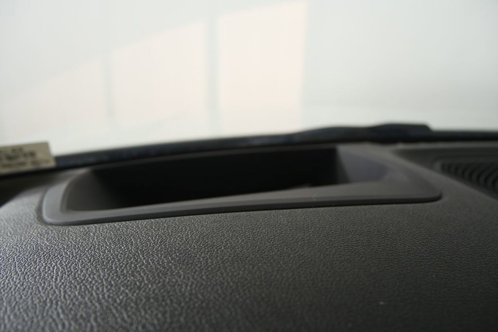 Used 2022 BMW 330e w/ M Sport Package RWD image 17