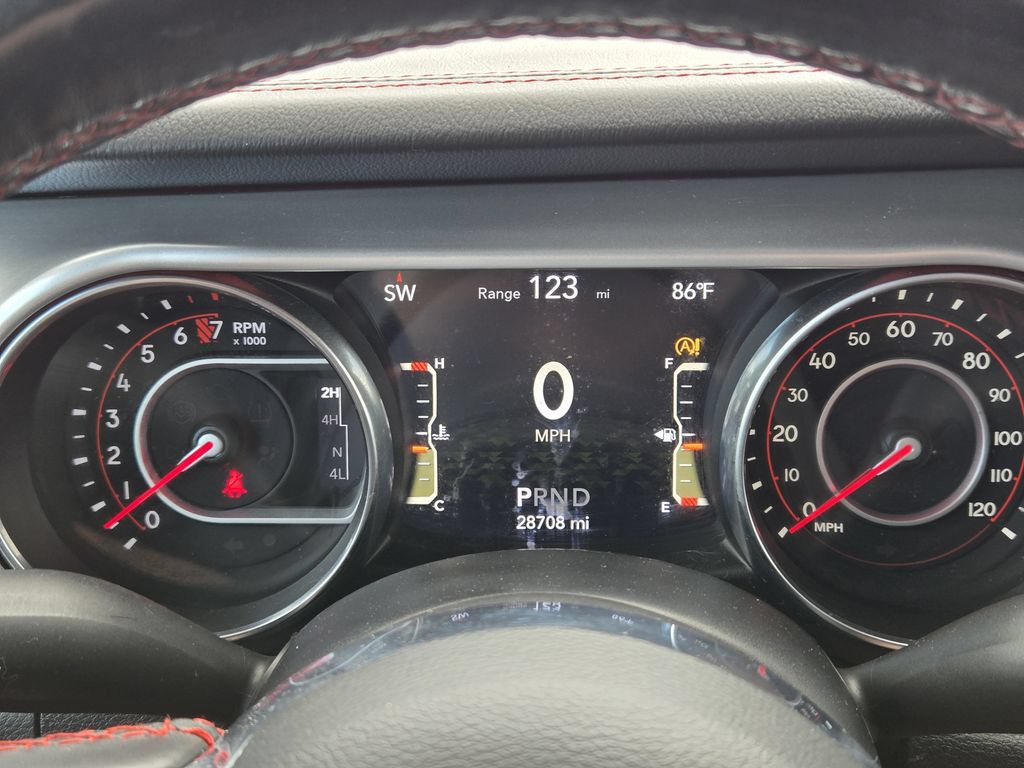 Used 2020 Jeep Gladiator Rubicon AWD/4WD image 18