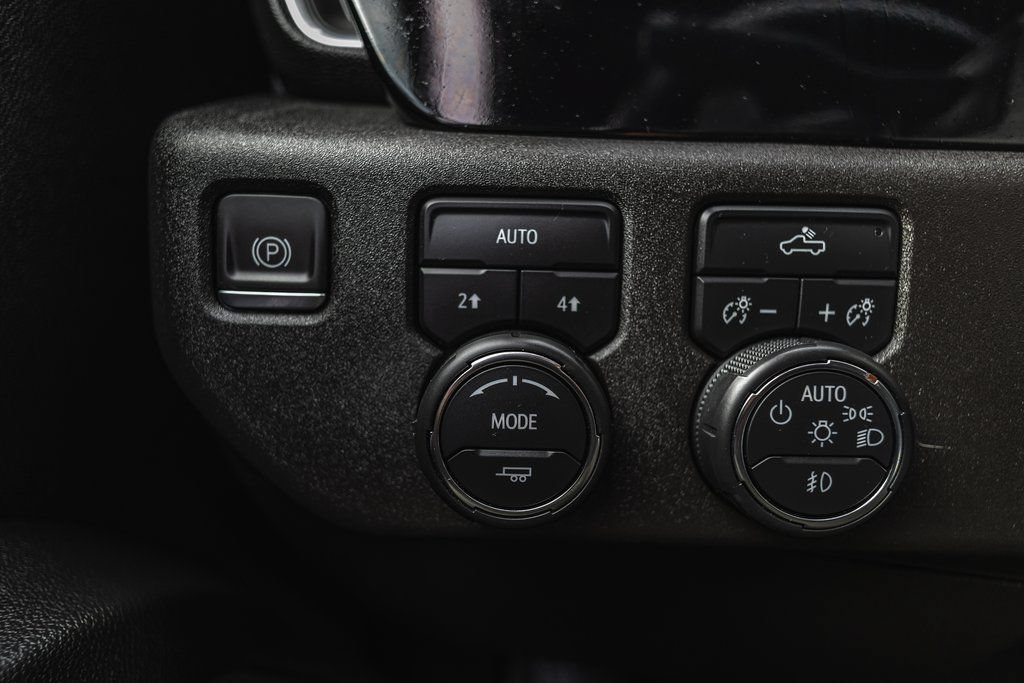Used 2024 Chevrolet Silverado 1500 RST AWD/4WD image 24