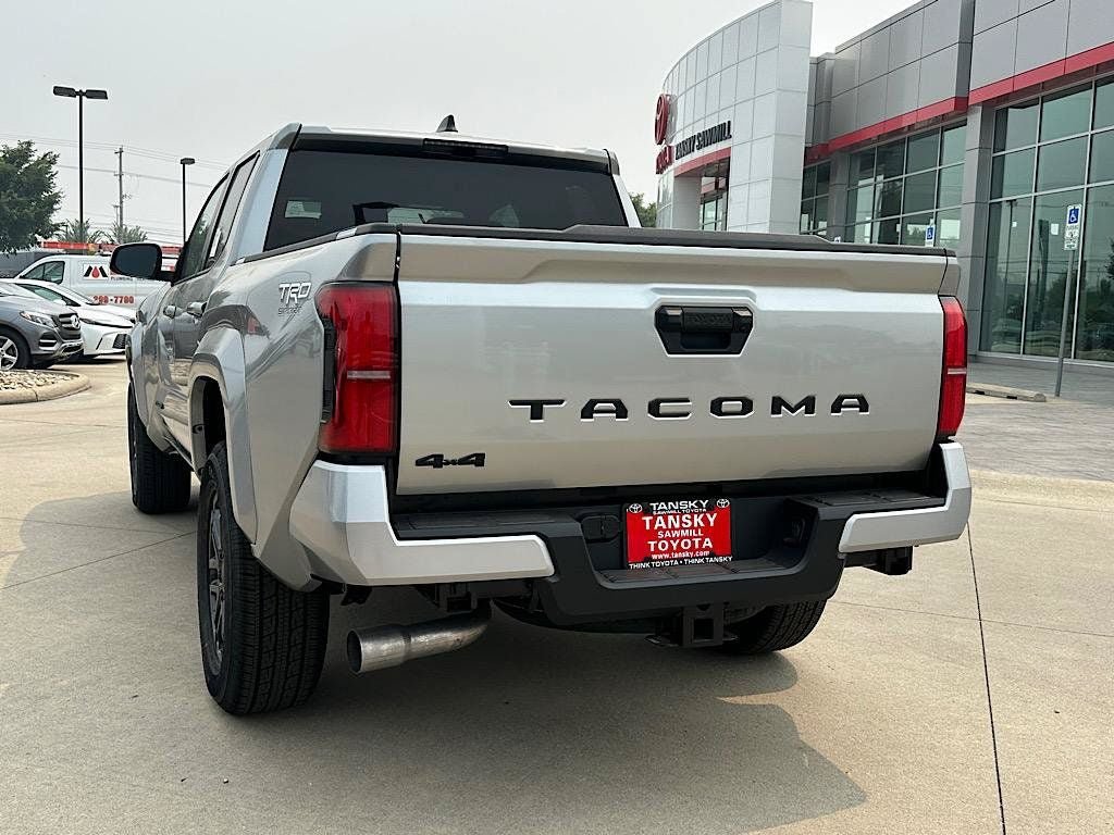 New 2026 Toyota Tacoma TRD Sport AWD/4WD image 3