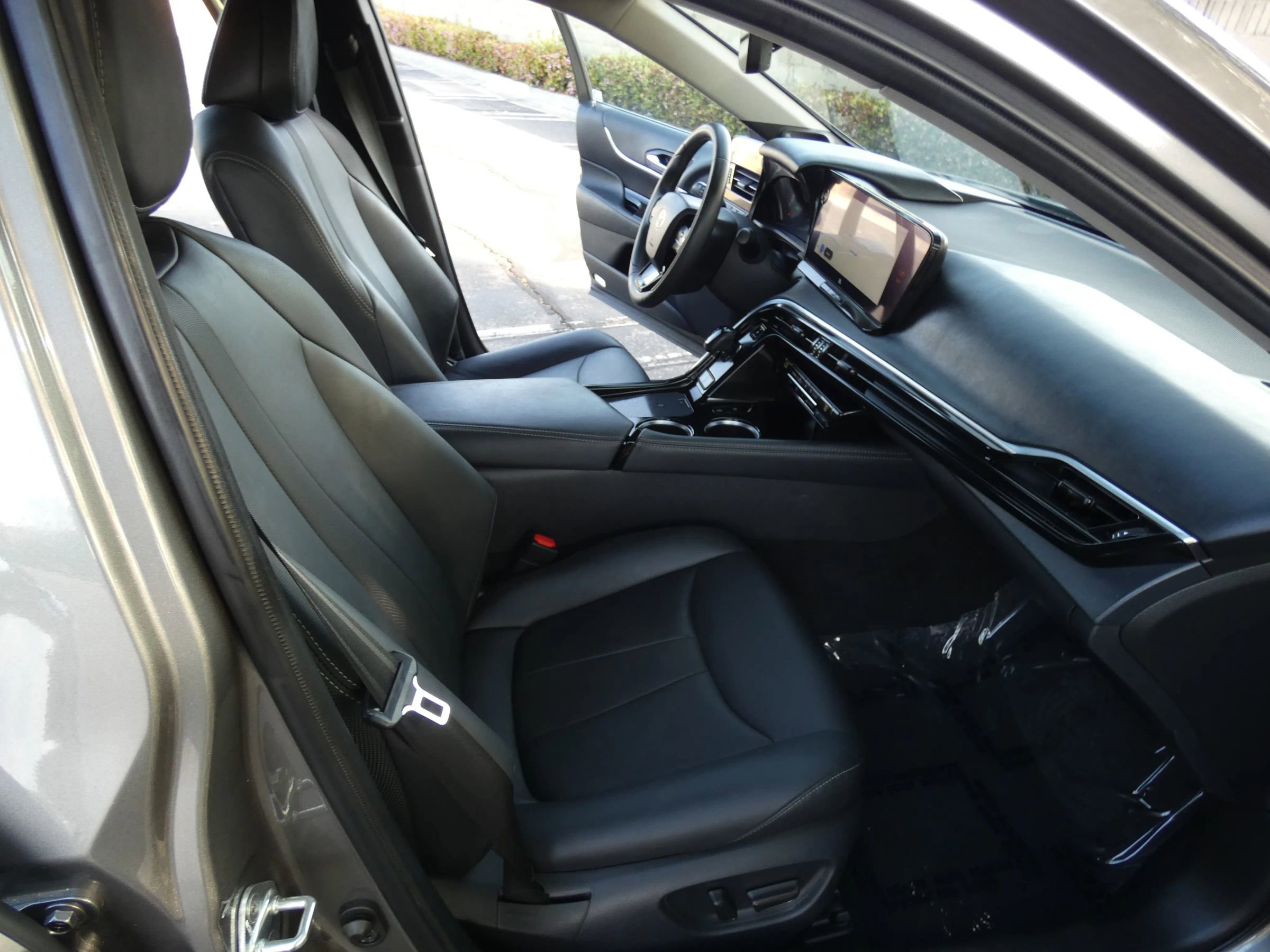 Used 2023 Toyota Mirai image 25