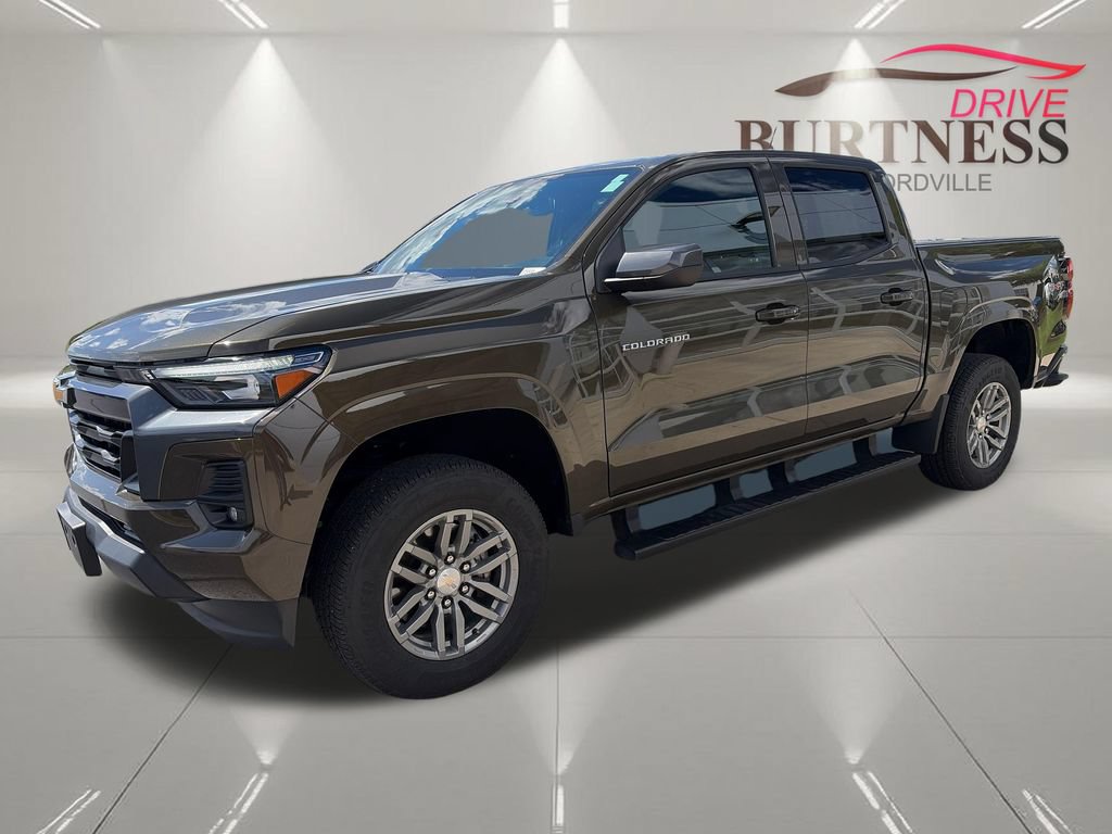 Certified 2023 Chevrolet Colorado LT w/ LT Convenience Package III AWD/4WD image 4
