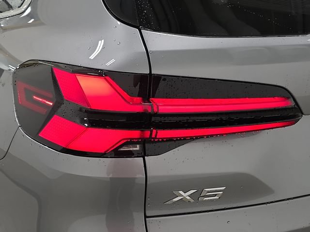 Certified 2024 BMW X5 xDrive40i w/ Premium Package AWD/4WD image 29