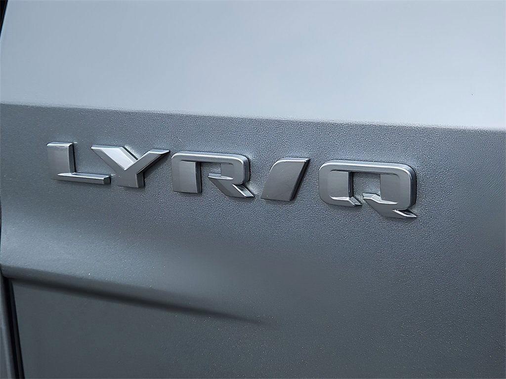 New 2024 Cadillac Lyriq Luxury image 10
