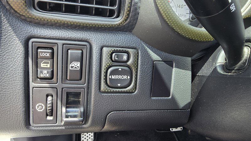 Used 2001 Toyota MR2 image 32