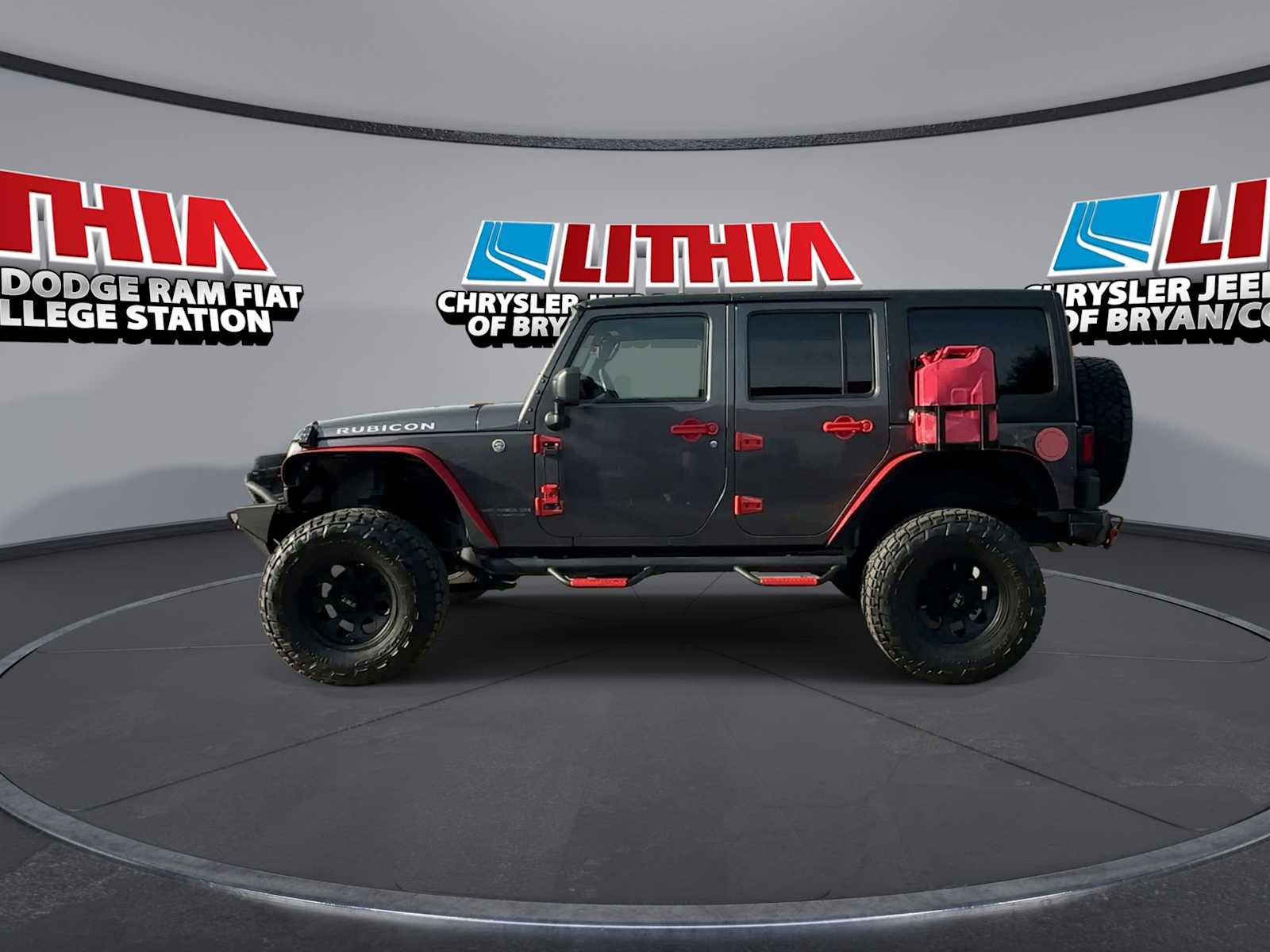 Used 2016 Jeep Wrangler Unlimited Rubicon w/ Connectivity Group image 5