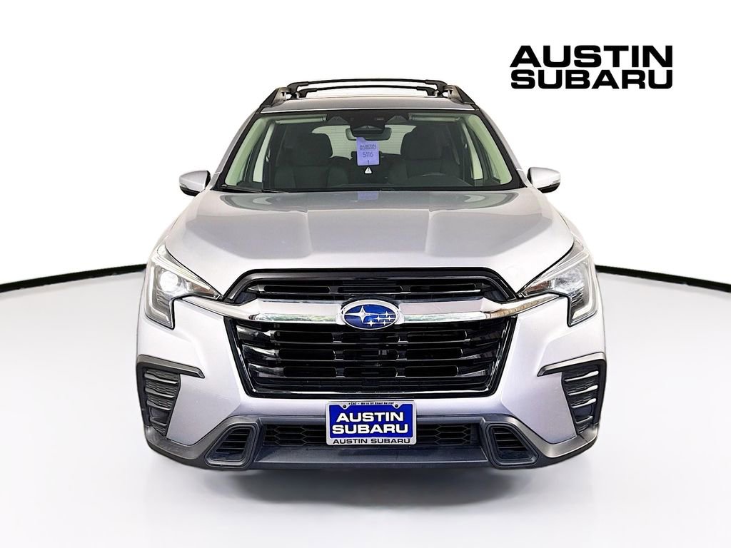 Used 2023 Subaru Ascent Premium w/ Convenience Package AWD/4WD image 2