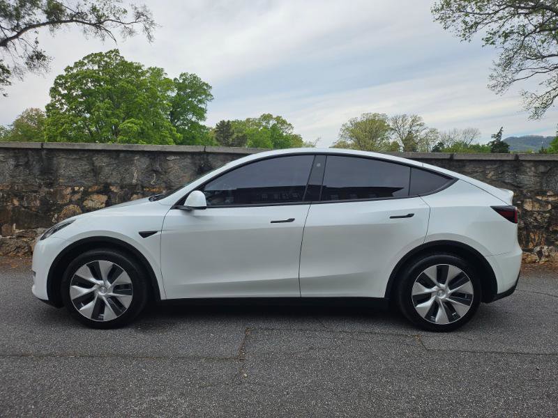 Used 2021 Tesla Model Y Long Range image 7