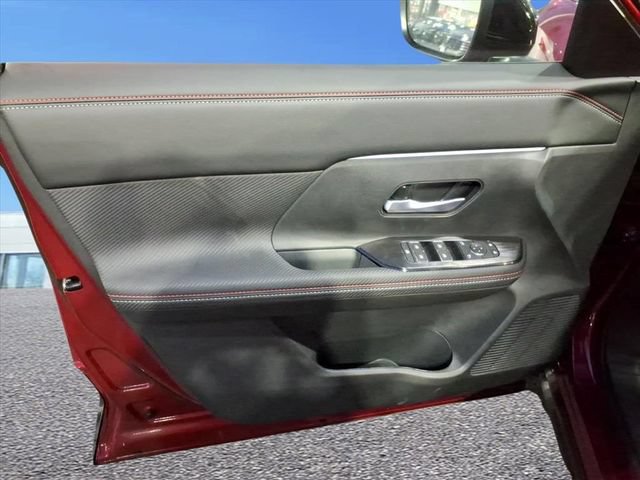 New 2026 Nissan Kicks SR w/ Cold Weather Package AWD/4WD image 18