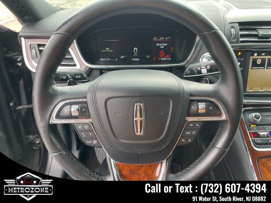 Used 2019 Lincoln Continental Select w/ Continental Climate Package image 23