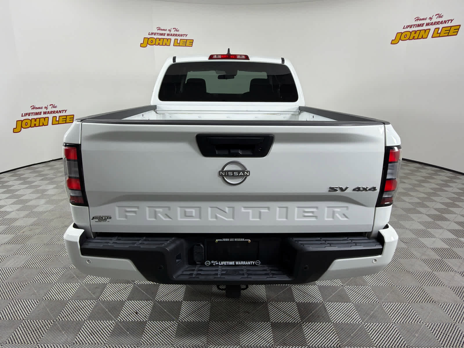 Certified 2022 Nissan Frontier SV w/ Technology Package AWD/4WD image 4