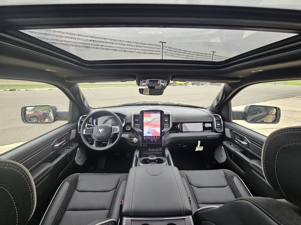 New 2025 RAM 1500 Laramie image 32