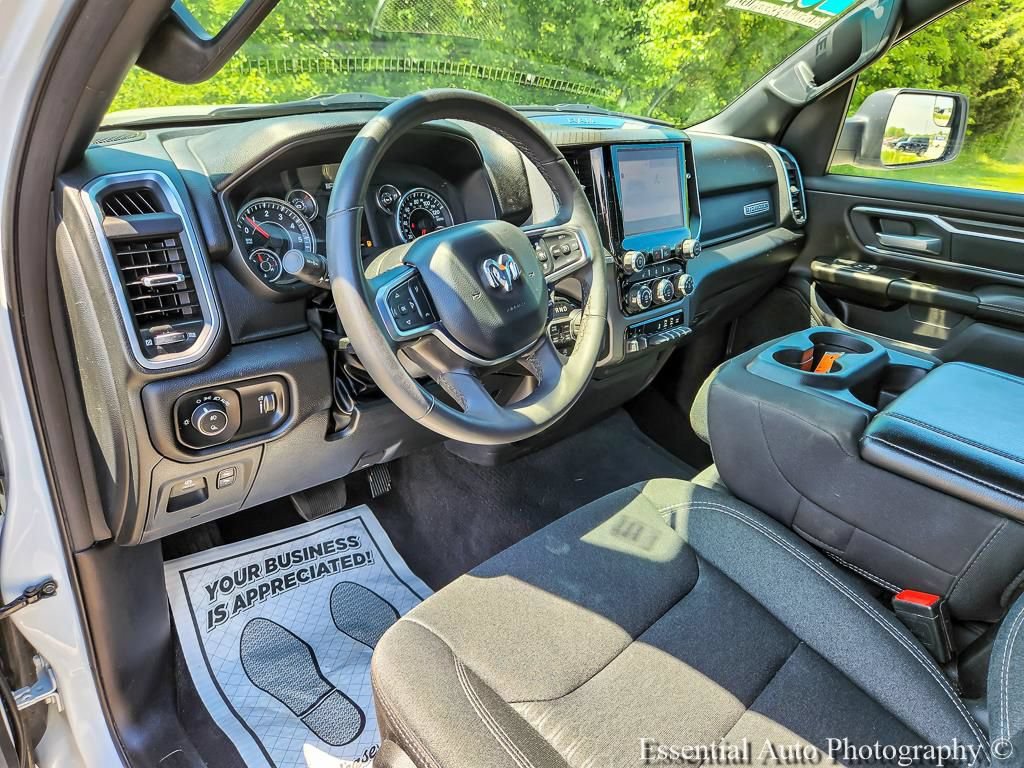 Used 2025 RAM 1500 Big Horn AWD/4WD image 9