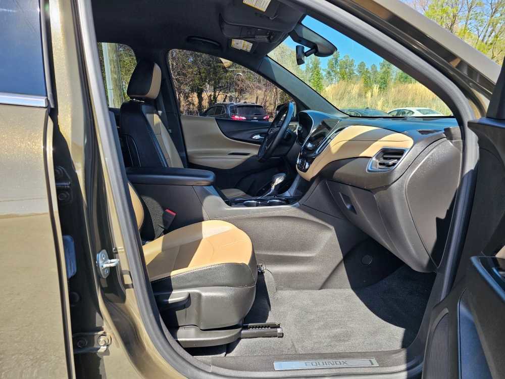 Used 2024 Chevrolet Equinox Premier AWD/4WD image 23