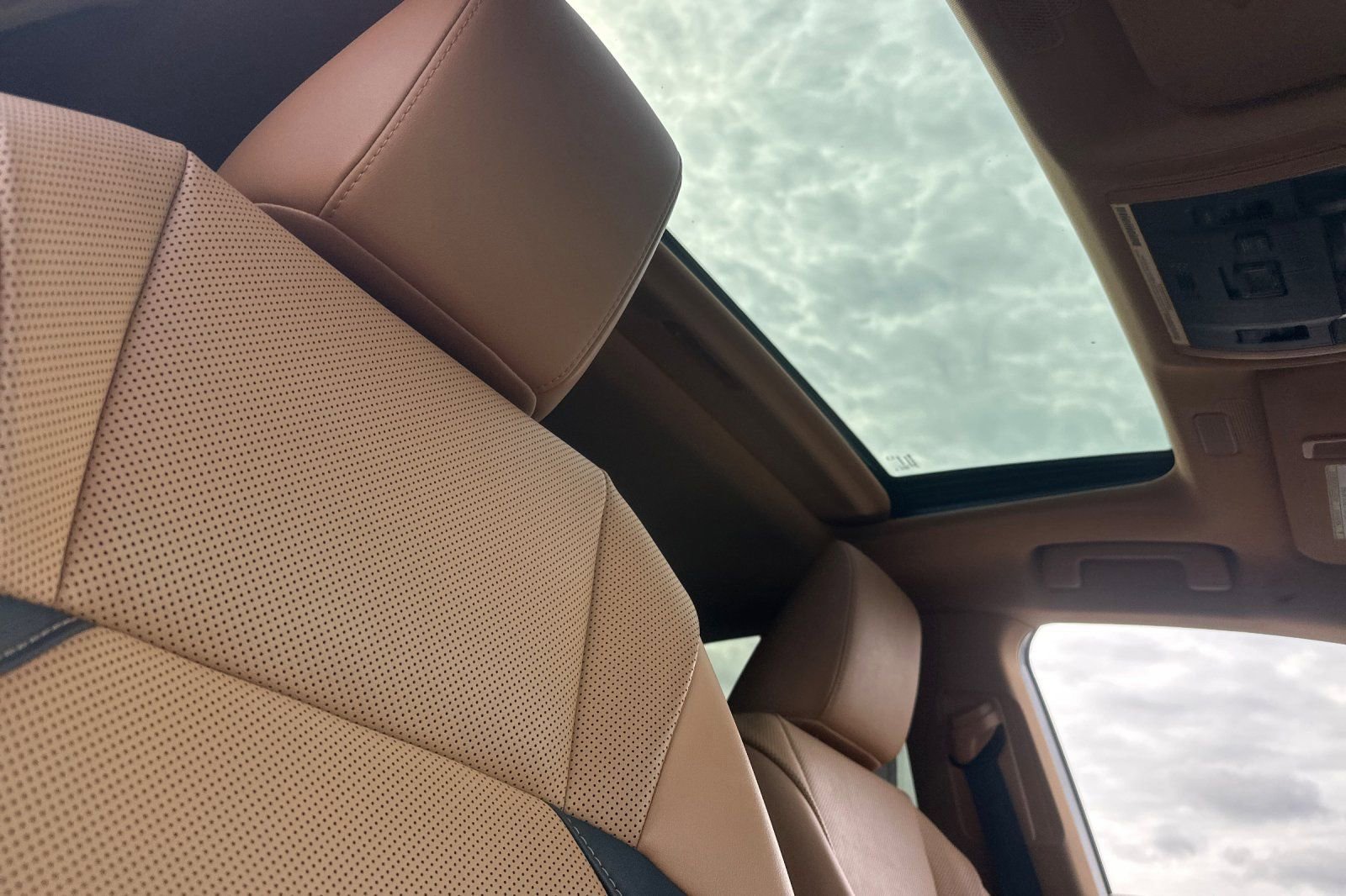 Used 2022 Lexus ES 300h w/ Premium Package FWD image 19