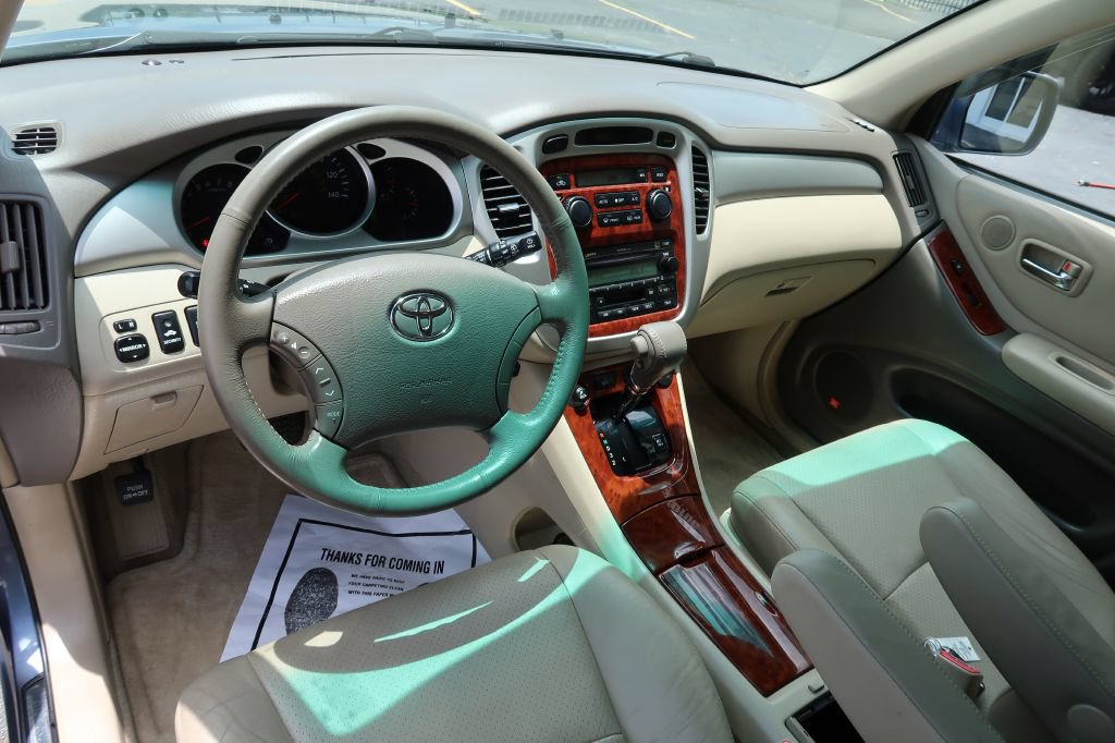 Used 2004 Toyota Highlander 2WD V6 image 6