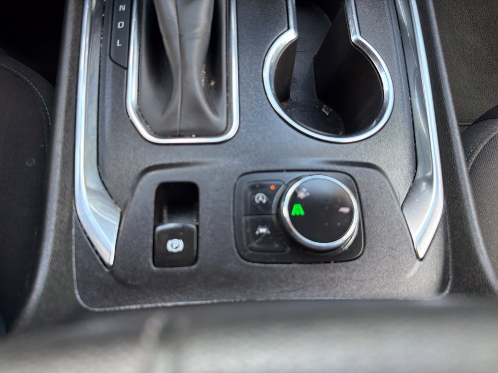 Used 2023 Chevrolet Traverse LT FWD image 66