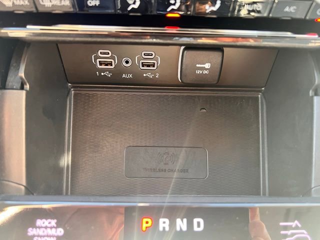 Used 2022 Jeep Grand Cherokee Overland w/ Advanced Protech Group III image 31