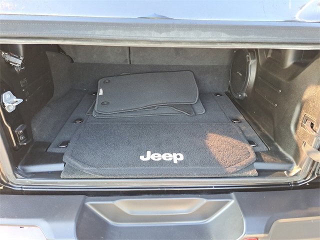 Used 2021 Jeep Wrangler Unlimited Sahara w/ Safety Group image 28