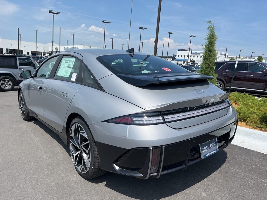 Used 2024 Hyundai Ioniq 6 SEL AWD/4WD image 7