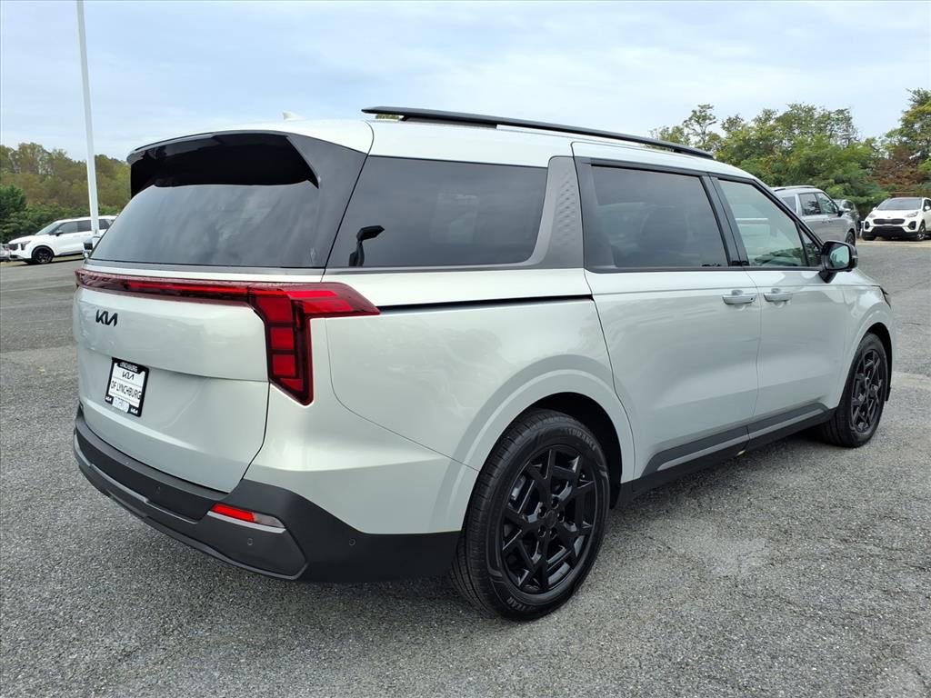 New 2026 Kia Carnival SX w/ SX Dark Edition Package image 4