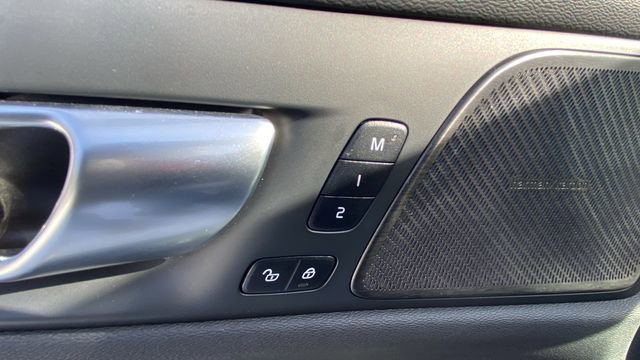 Used 2025 Volvo S60 T8 Ultra image 18